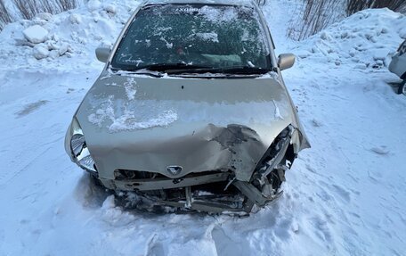 Toyota Vitz, 2002 год, 230 000 рублей, 1 фотография