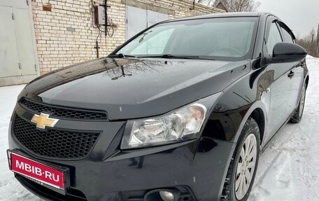 Chevrolet Cruze II, 2010 год, 660 000 рублей, 1 фотография