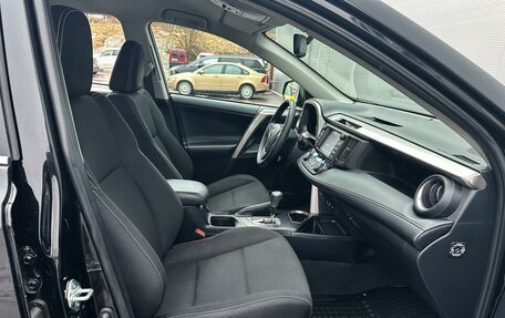 Toyota RAV4, 2018 год, 2 565 000 рублей, 8 фотография