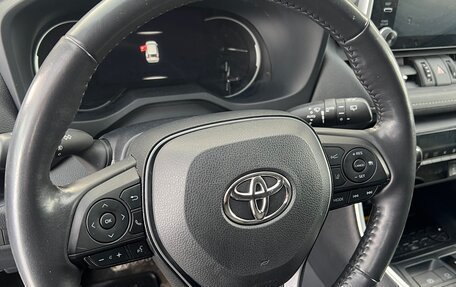 Toyota RAV4, 2022 год, 4 650 000 рублей, 10 фотография