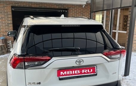 Toyota RAV4, 2022 год, 4 650 000 рублей, 7 фотография