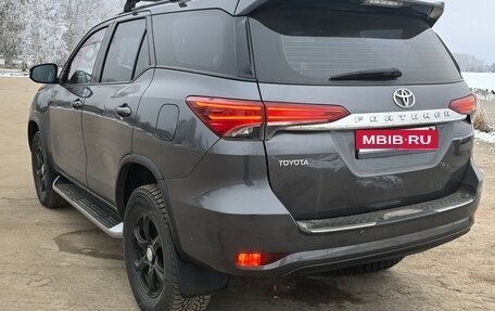 Toyota Fortuner II, 2019 год, 4 977 000 рублей, 6 фотография