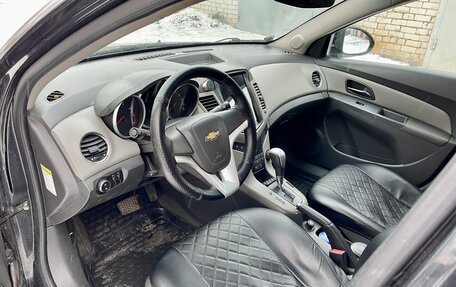 Chevrolet Cruze II, 2010 год, 660 000 рублей, 9 фотография