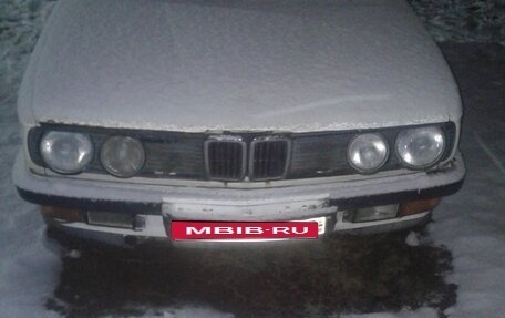 BMW 5 серия, 1984 год, 315 000 рублей, 1 фотография