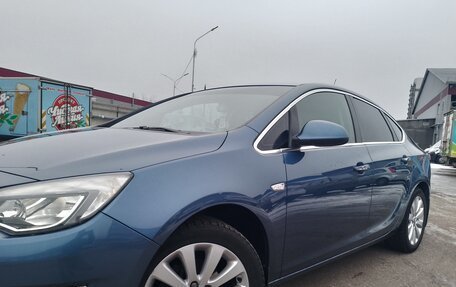 Opel Astra J, 2013 год, 975 000 рублей, 9 фотография