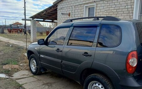 Chevrolet Niva I рестайлинг, 2011 год, 570 000 рублей, 3 фотография