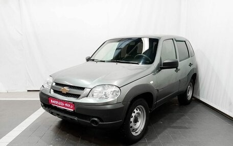 Chevrolet Niva I рестайлинг, 2019 год, 750 000 рублей, 1 фотография