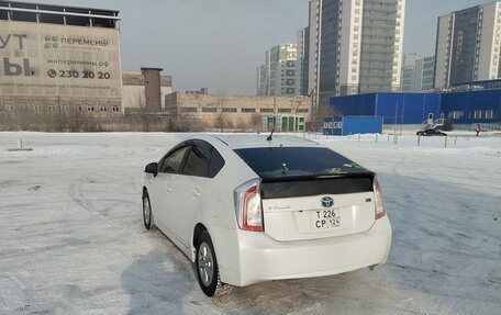 Toyota Prius, 2012 год, 1 380 000 рублей, 7 фотография