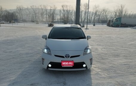 Toyota Prius, 2012 год, 1 380 000 рублей, 10 фотография