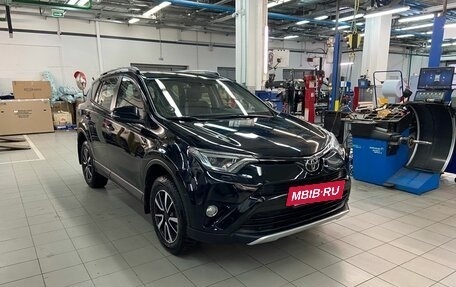 Toyota RAV4, 2018 год, 2 587 000 рублей, 3 фотография