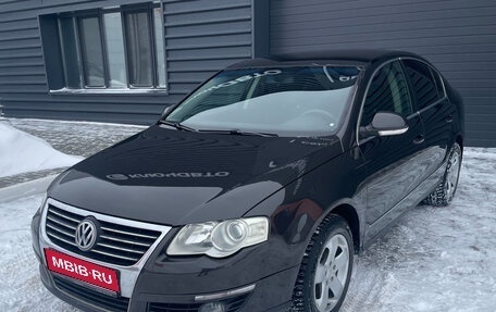 Volkswagen Passat B6, 2010 год, 845 000 рублей, 1 фотография