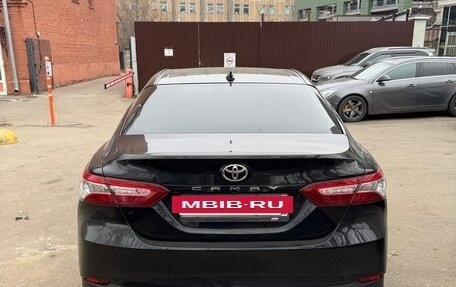 Toyota Camry, 2019 год, 3 200 000 рублей, 5 фотография