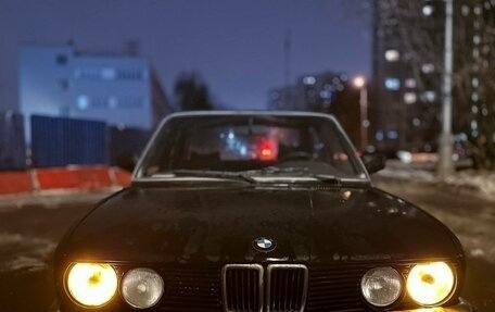 BMW 5 серия, 1986 год, 230 000 рублей, 11 фотография