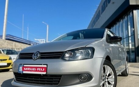 Volkswagen Polo VI (EU Market), 2014 год, 990 000 рублей, 1 фотография