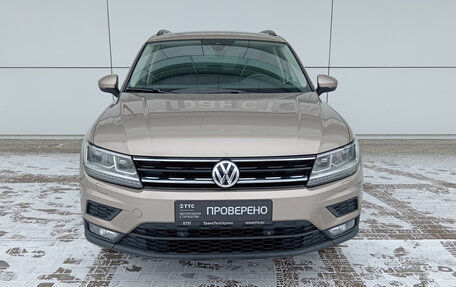 Volkswagen Tiguan II, 2020 год, 2 585 000 рублей, 2 фотография