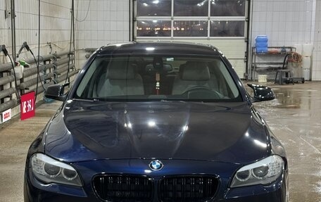 BMW 5 серия, 2011 год, 2 550 000 рублей, 3 фотография