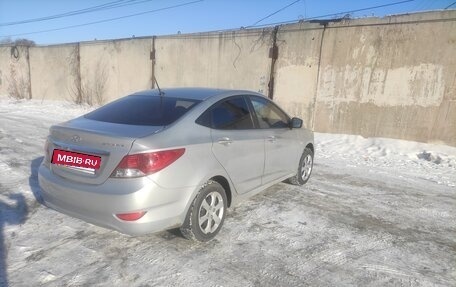 Hyundai Solaris II рестайлинг, 2011 год, 550 000 рублей, 8 фотография