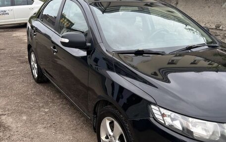 KIA Cerato III, 2010 год, 900 000 рублей, 1 фотография