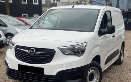 Opel Combo E, 2021 год, 1 650 000 рублей, 3 фотография