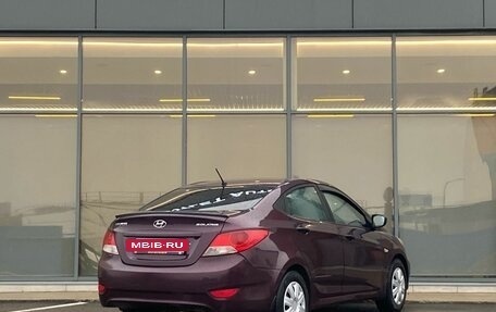 Hyundai Solaris II рестайлинг, 2011 год, 599 000 рублей, 4 фотография