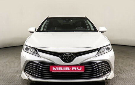 Toyota Camry, 2019 год, 3 798 000 рублей, 2 фотография