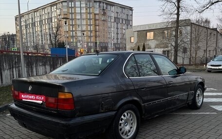 BMW 5 серия, 1989 год, 160 000 рублей, 6 фотография