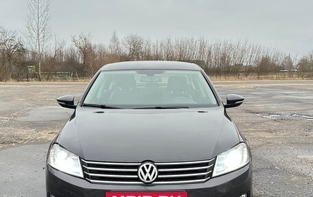 Volkswagen Passat B7, 2011 год, 1 350 000 рублей, 2 фотография