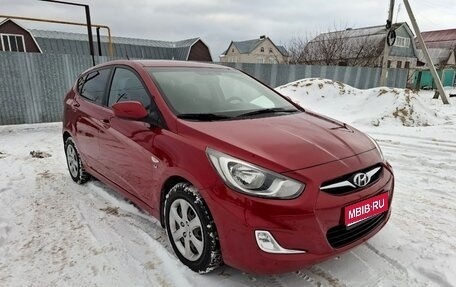 Hyundai Solaris II рестайлинг, 2012 год, 910 000 рублей, 1 фотография