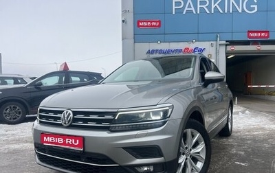 Volkswagen Tiguan II, 2018 год, 2 690 000 рублей, 1 фотография