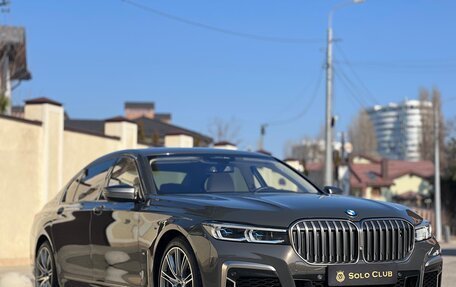 BMW 7 серия, 2019 год, 7 000 000 рублей, 2 фотография