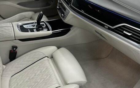 BMW 7 серия, 2019 год, 7 000 000 рублей, 3 фотография