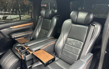 Toyota Alphard III, 2017 год, 4 350 000 рублей, 14 фотография