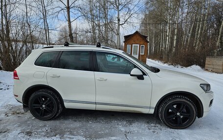 Volkswagen Touareg III, 2011 год, 1 900 000 рублей, 4 фотография