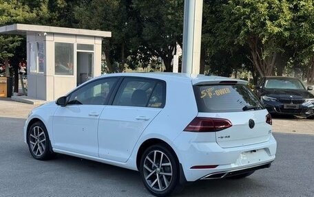 Volkswagen Golf VII, 2021 год, 1 783 000 рублей, 3 фотография