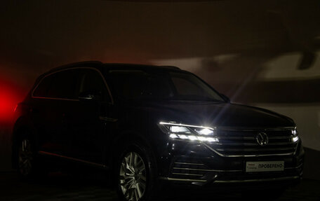 Volkswagen Touareg III, 2020 год, 6 300 000 рублей, 30 фотография