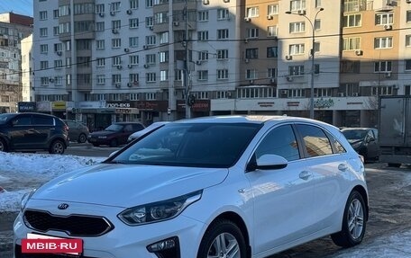 KIA cee'd III, 2020 год, 2 200 000 рублей, 16 фотография