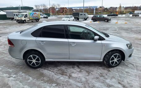 Volkswagen Polo VI (EU Market), 2011 год, 600 000 рублей, 2 фотография