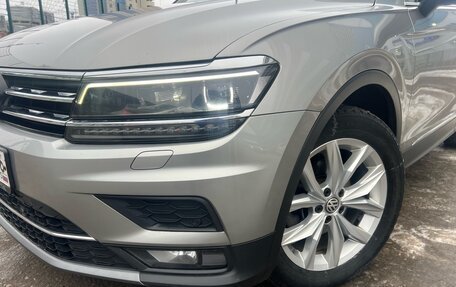 Volkswagen Tiguan II, 2018 год, 2 690 000 рублей, 8 фотография