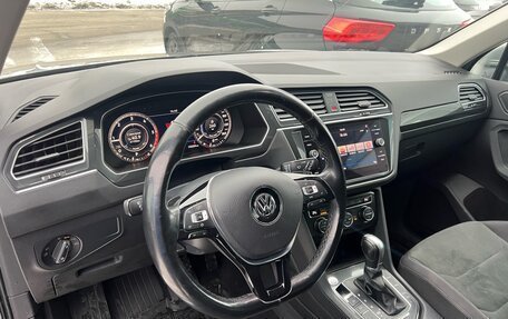 Volkswagen Tiguan II, 2018 год, 2 690 000 рублей, 9 фотография