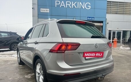 Volkswagen Tiguan II, 2018 год, 2 690 000 рублей, 2 фотография