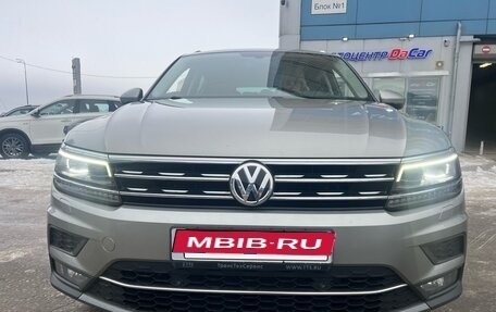 Volkswagen Tiguan II, 2018 год, 2 690 000 рублей, 7 фотография