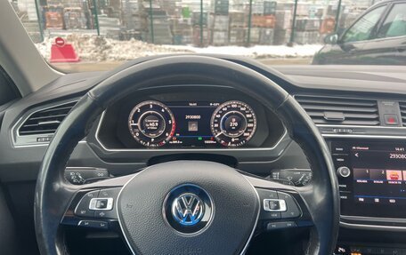 Volkswagen Tiguan II, 2018 год, 2 690 000 рублей, 16 фотография