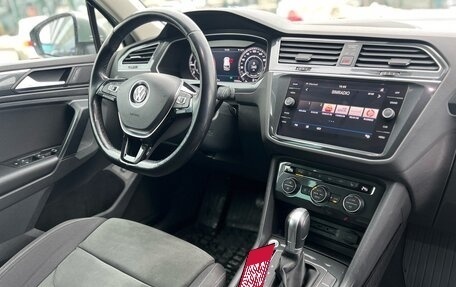 Volkswagen Tiguan II, 2018 год, 2 690 000 рублей, 23 фотография