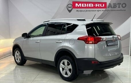 Toyota RAV4, 2014 год, 1 698 000 рублей, 11 фотография