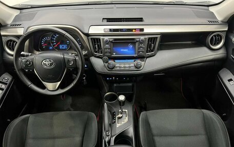 Toyota RAV4, 2014 год, 1 698 000 рублей, 18 фотография