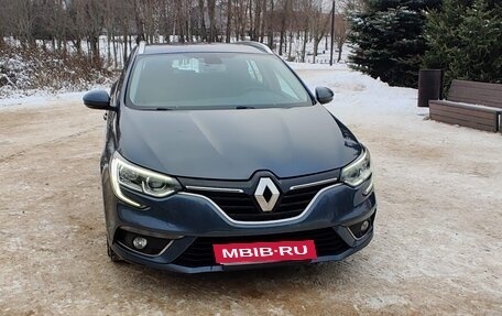 Renault Megane IV, 2018 год, 1 350 000 рублей, 10 фотография