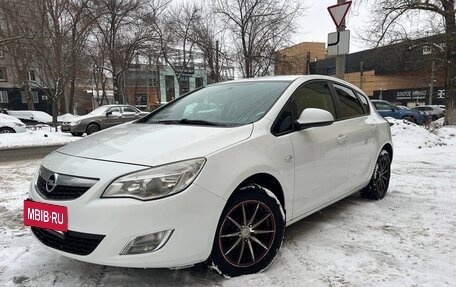 Opel Astra J, 2011 год, 650 000 рублей, 2 фотография