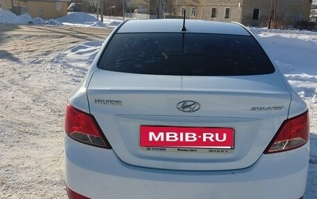 Hyundai Solaris II рестайлинг, 2015 год, 900 000 рублей, 2 фотография