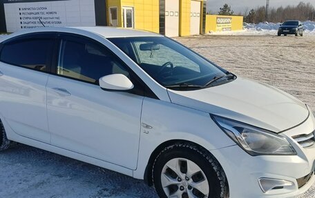 Hyundai Solaris II рестайлинг, 2015 год, 900 000 рублей, 8 фотография