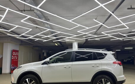 Toyota RAV4, 2015 год, 2 550 000 рублей, 2 фотография